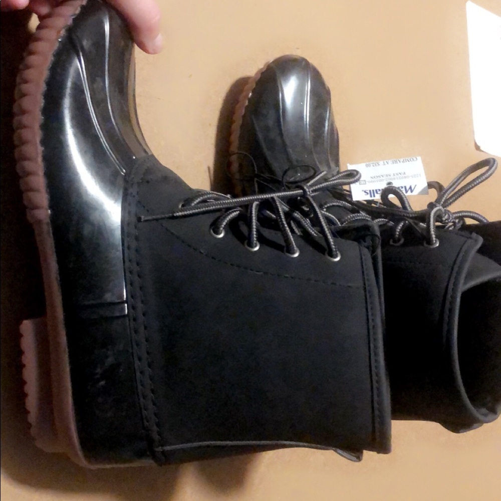 -brand new Charlotte Russe snow/rain boots!